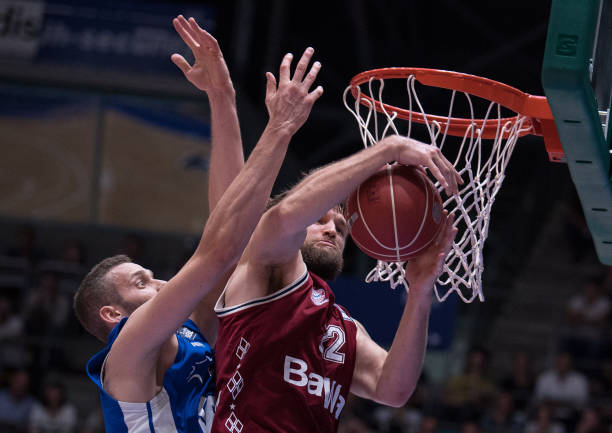 意甲赛场的 意甲赛场的